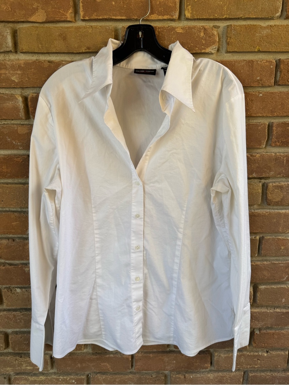 New York & Company White Women's Button-Front Blouse